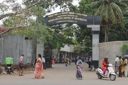 கோடையை இதமாக்கும் `வாழை இலைக் குளியல்'... யாருக்குப் பலன்தரும்?