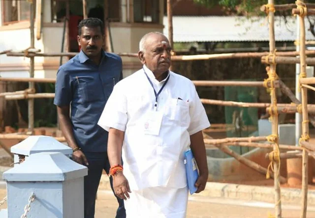 ``நான் என் சொத்தை எழுதித் தருகிறேன்.. திருநாவுக்கரசர் தயாரா?” - பொன்னார் ஆவேசம்