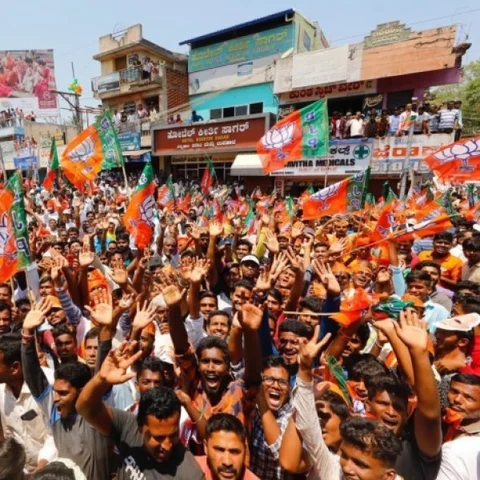 மோடி அலை 2.0… ஆனால், தென்னிந்தியாவின் ரியாக்ஷன் இதுதான்! #LokSabhaElections2019