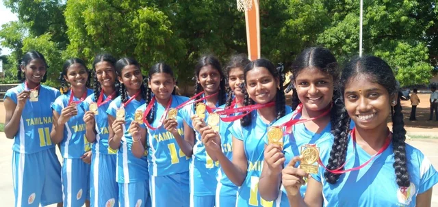 கூடைப்பந்தாட்டத்தில் தமிழகத்துக்கு தங்கம்! - வத்தலகுண்டு மாணவிகள் சாதனை