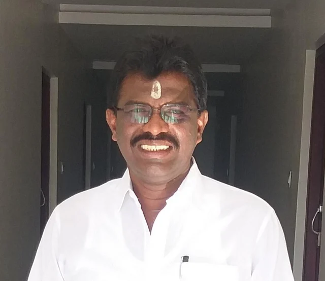 சீட் வாங்க போட்டி... வாட்ஸ் அப் மூலம் எதிராளிகளை மிரட்டும் தி.மு.க-வினர்!