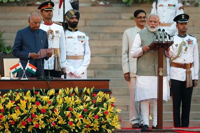 ''கலக்கத்தில் மாநிலத் தலைமை.. முகம்சுளிக்கும் மத்திய தலைமை! - அரசியல் பழகும் பி.ஜே.பி தலைவர்கள்