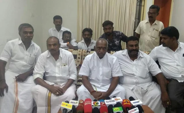 ‘தமிழக பா.ஜ.க தோல்விக்கு நானே பொறுப்பேற்கிறேன்’ - கலங்கும் பொன்.ராதாகிருஷ்ணன்
