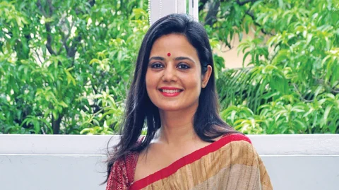 மஹுவா மொய்த்ரா