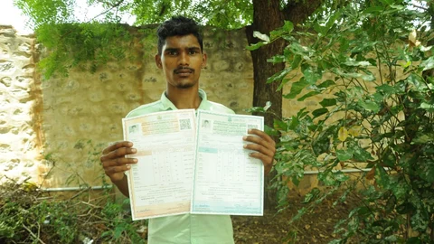 பழங்குடியின மாணவன் சந்திரன்
