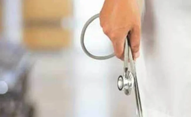 மருத்துவர்