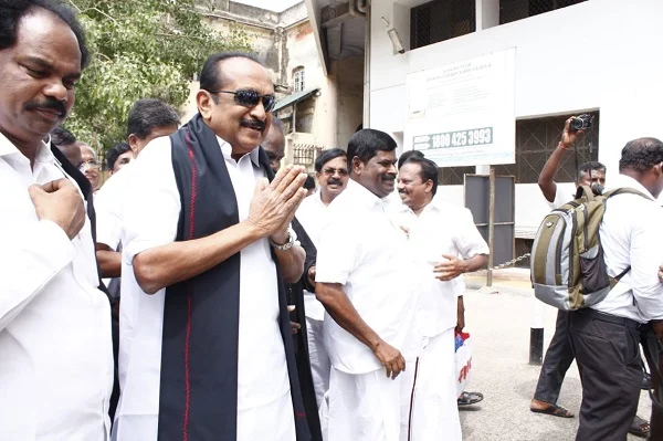 வைகோ