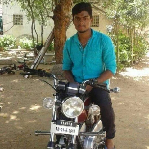 அடம்பிடித்து புதுபோன் வாங்கினார்! செல்ஃபி மோகத்தால் உயிரைவிட்ட கல்லூரி மாணவர்
