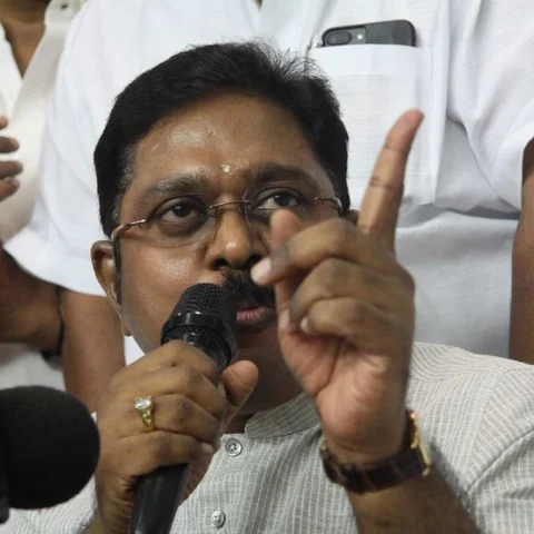 “தங்கம் பாலிசியில்... தினகரன் கட்சிக்கு அடுத்த செக்?” - வேகமெடுக்கும் உளவுத்துறை!