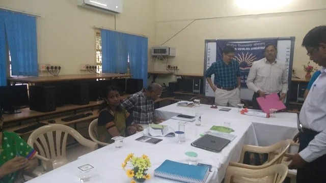 பெற்றோர் ஆசிரியர் கூட்டம்