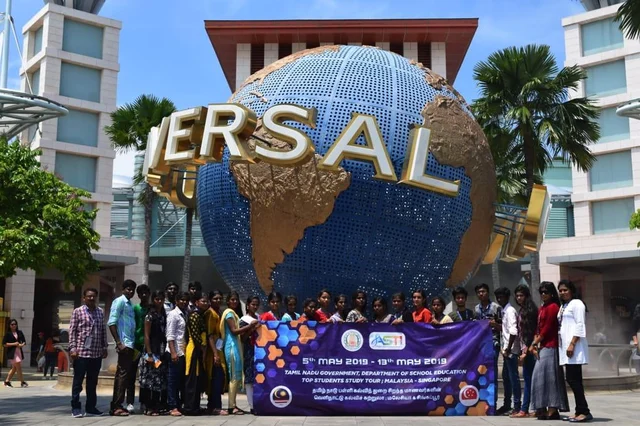 ``அரசு செலவுல பாஸ்போர்ட், பத்து நாள் சிங்கப்பூர், மலேசியா டூர்!'' - வியப்பில் அரசுப் பள்ளி மாணவர்