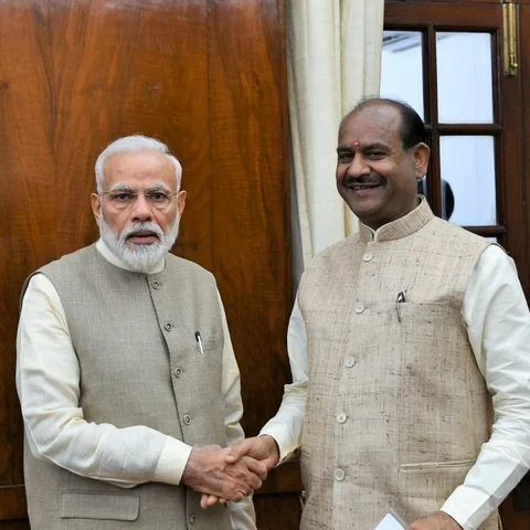 `மோடி, அமித் ஷாவின் நட்பு; சமூக ஆர்வலர்' - ஓம் பிர்லாவுக்கு சபாநாயகர் பதவி கிடைத்தது எப்படி?