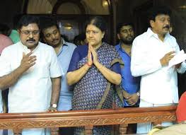 தினகரன், சசிகலா