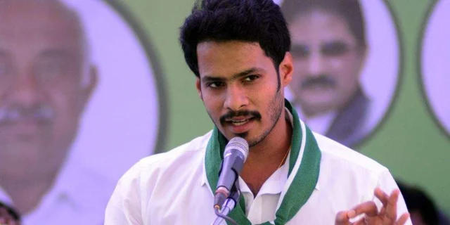நிகில் குமாரசாமி
