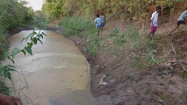 மண்ணோட வளமும் போச்சு எங்க வாழ்க்கையும் போச்சு - கதறும் கதிராமங்கலம் மக்கள்...