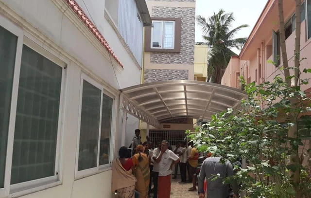 தீ விபத்து நடந்த பிரசன்னா வீடு