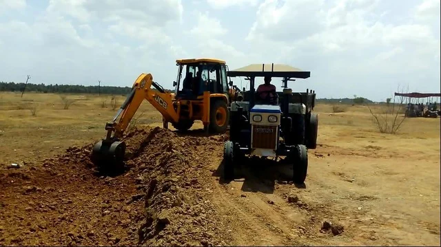 35 வருஷமா அரசை நம்பி பயன் இல்லை - ஏரியைக் காக்க களத்தில் இறங்கிய இளைஞர்கள்