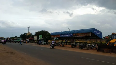 நெய்வேலி ஆர்ச் கேட் பேருந்து நிறுத்தம்