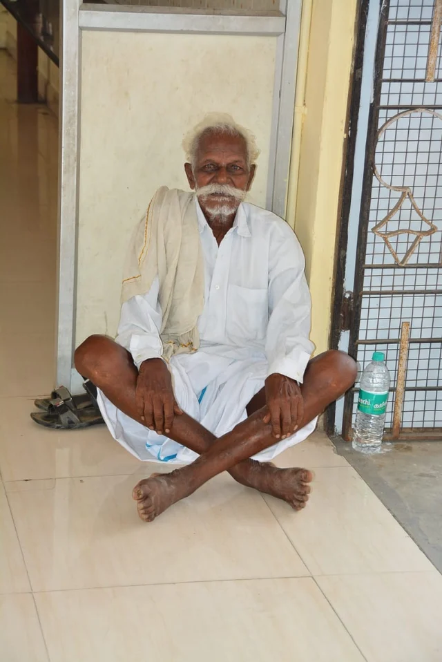 முதியவர் கோபால்