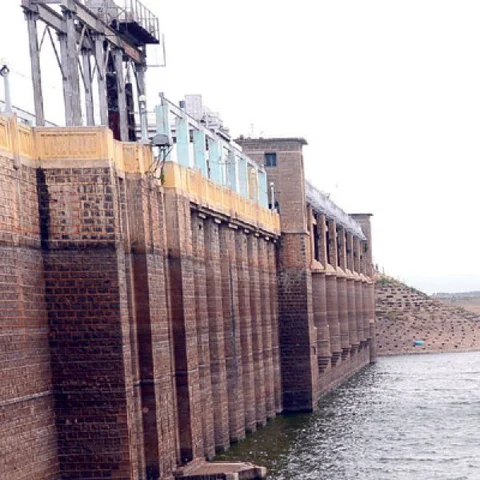 தமிழகத்தின் ஈரம்: தேனி, திருவண்ணாமலை