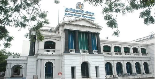`எடப்பாடி பழனிசாமிதான் இலக்கு; தனபால் அல்ல!' - ஸ்டாலினுக்குச் சுட்டிக் காட்டிய குடும்ப உறவுகள்