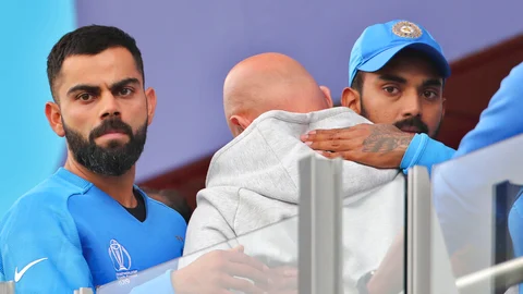 Virat Kohli and K.L. Rahul react after their loss.