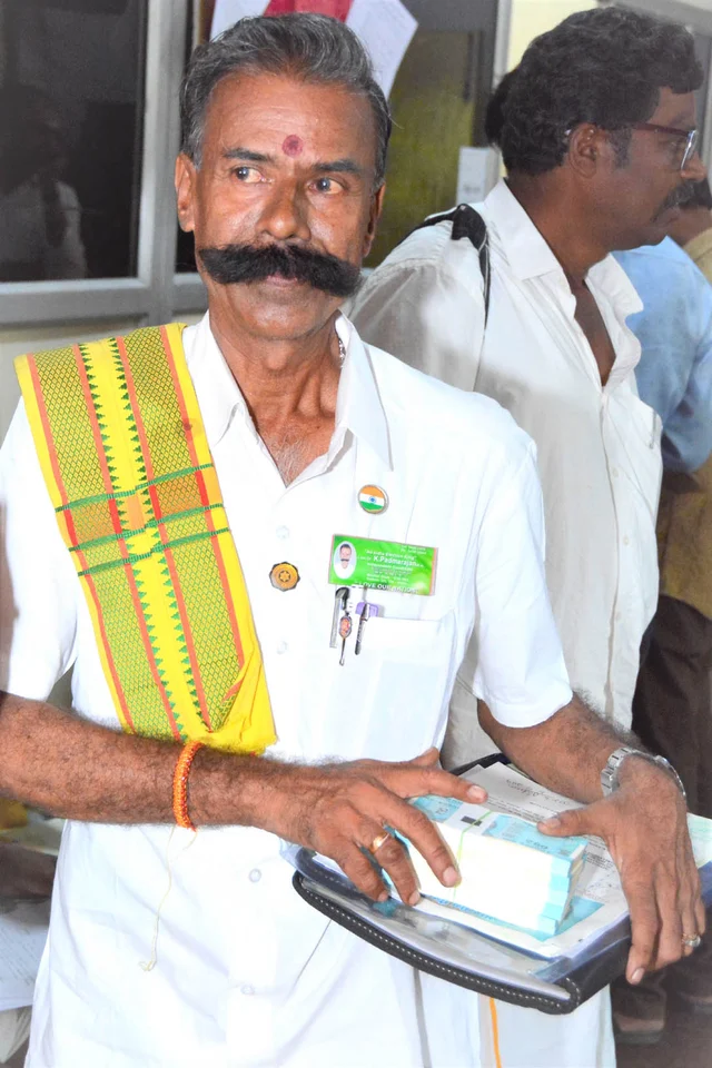 ‘தேர்தல் மன்னன்’
பத்மராஜன்