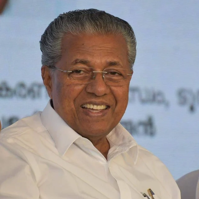 `கேரள அரசின் உதவியை மறுத்ததா தமிழகம்?' - பினராயி விஜயன் பதிவுக்கு தமிழக அரசு விளக்கம்!