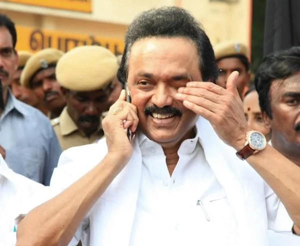 ` அறிவாலயத்தால் அசிங்கப்பட்டோம்; அவமானப்பட்டோம்!' - காங்கிரஸை கூர்தீட்டுகிறதா அ.தி.மு.க?