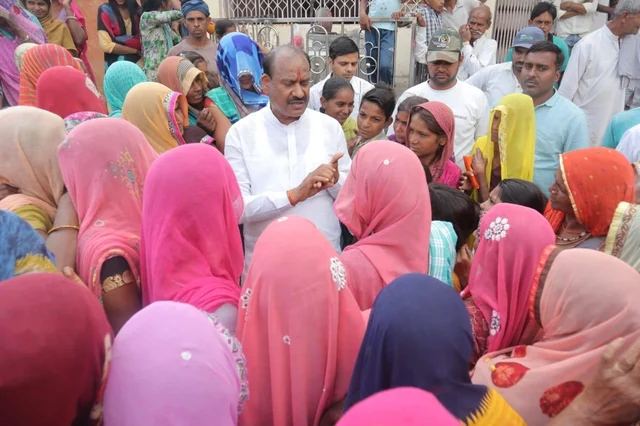 `மோடி, அமித் ஷாவின் நட்பு; சமூக ஆர்வலர்' - ஓம் பிர்லாவுக்கு சபாநாயகர் பதவி கிடைத்தது எப்படி?