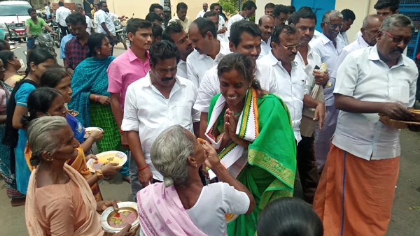 நன்றி அறிவிக்கும் ஜோதிமணி