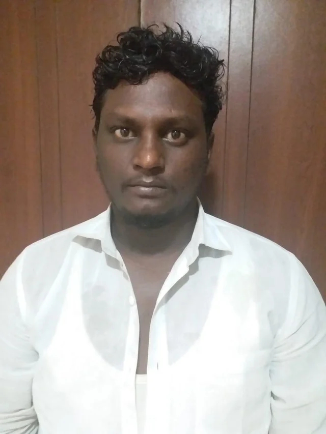 `ஆசீர்வாதம் செய்தால் 1000 ரூபாய்!' - மூதாட்டிகளை நம்பவைத்து ஏமாற்றிய ஆட்டோ டிரைவர்