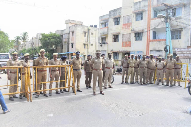 வேலூர் ஆட்சியர் அலுவலகம்