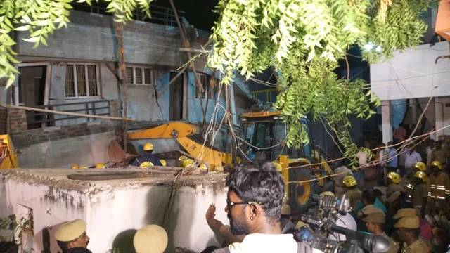 கட்டிடம் இடிந்தது
