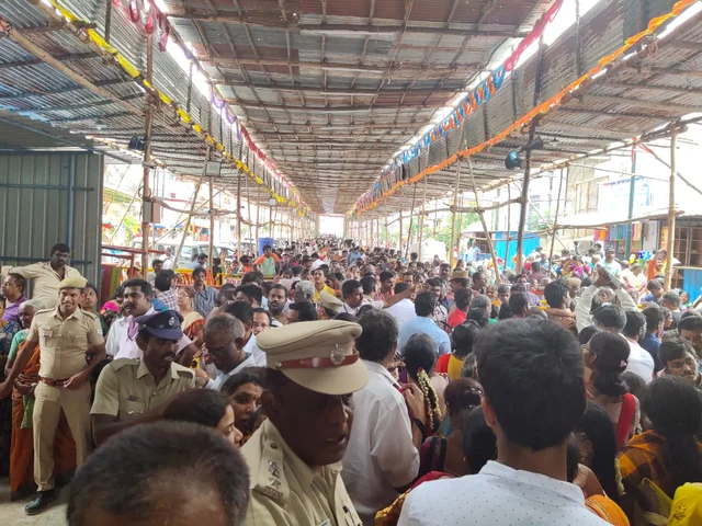 பக்தர் கூட்டம்