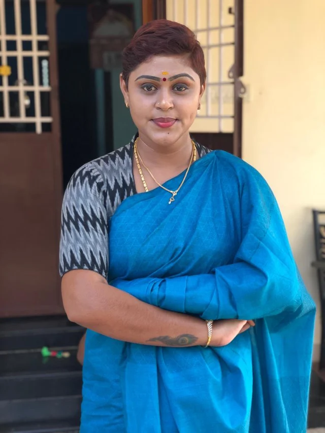 லயா