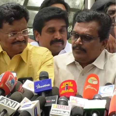 தி.மு.க-வில் தஞ்சம்... இனி, தேனியை வளைப்பாரா தங்க தமிழ்ச்செல்வன்?