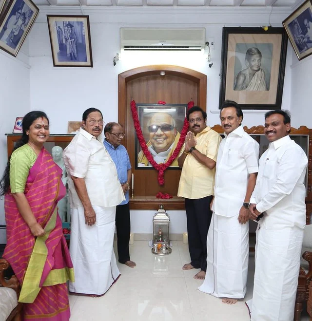 கருணாநிதி வீட்டில் ஸ்டாலினுடன் துரைமுருகன், கதிர் ஆனந்த்
