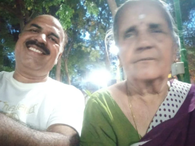 அரசுப் பேருந்தில் பையைப் பறிகொடுத்த மூதாட்டி! - திருடனிடமிருந்து மீட்ட தனியார் பேருந்து நடத்துநர்