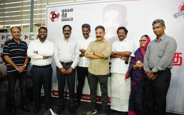 வேட்பாளர்களுடன் கமல்