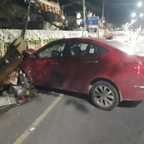 ``நீ அங்கே போ மச்சி!” - சொகுசு காரில் வந்தவர் போலீஸாருக்குக் கொடுத்த அதிர்ச்சி