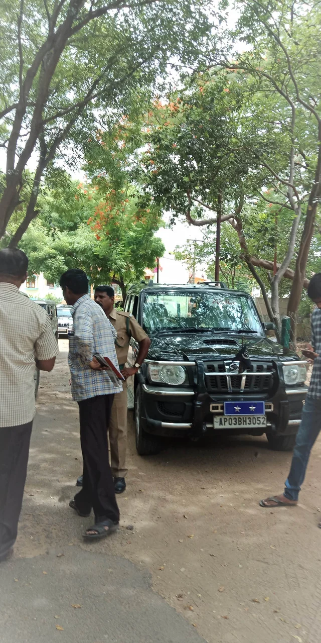 ஆந்திர ஐ.ஜி காந்தாராவ் வந்த கார்