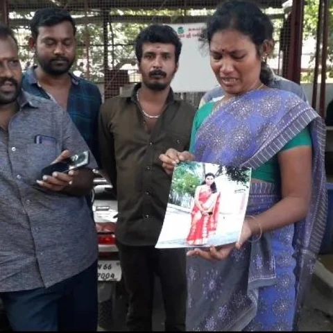 `மதத்தைக் காட்டி மகளைப் பிரித்துவிட்டடனர்’ - கோவை எஸ்பி-யிடம் புகாரளித்த தாய்!
