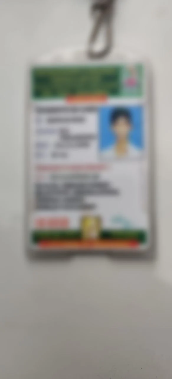 `ரூட் தல' யார் என்பதில் பிரச்னை? - பட்டப்பகலில் பட்டாக்கத்தி அரிவாளுடன் மோதிய மாணவர்கள்!