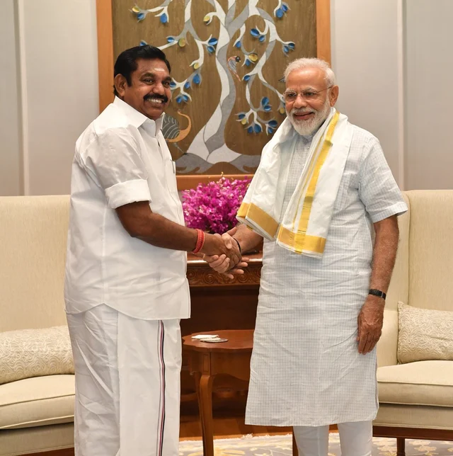 பிரதமர் மோடியுடன் எடப்பாடி பழனிசாமி