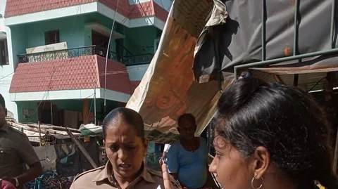 நிரஞ்சனா கைது