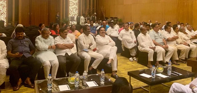 கூட்டணி கட்சி எம்.எல்.ஏக்கள்