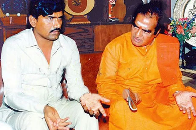 என்.டி.ஆர், சந்திரபாபு நாயுடு