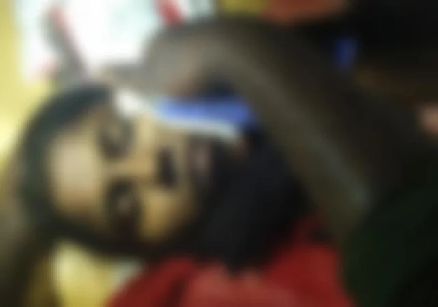ரயில்நிலையத்தில் காதலியை வெட்டியவர்! - சுயநினைவு திரும்பாமலேயே மருத்துவமனையில் மரணம்