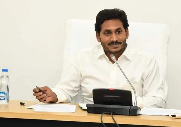 ``அவர்களிடமிருந்து விலகி இருக்கவே விரும்புகிறோம்!" - துணை சபாநாயகர் பதவியை மறுத்த ஜெகன்மோகன் ரெட்டி